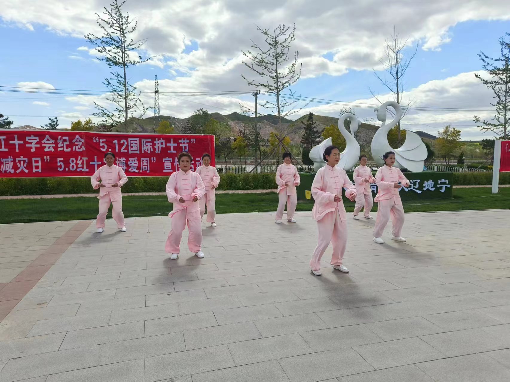 D:\我的文件\Documents\WeChat Files\wxid_tcr06g6bbe8121\FileStorage\Temp\b373945a7c587656c07b2c3e560b771.jpg